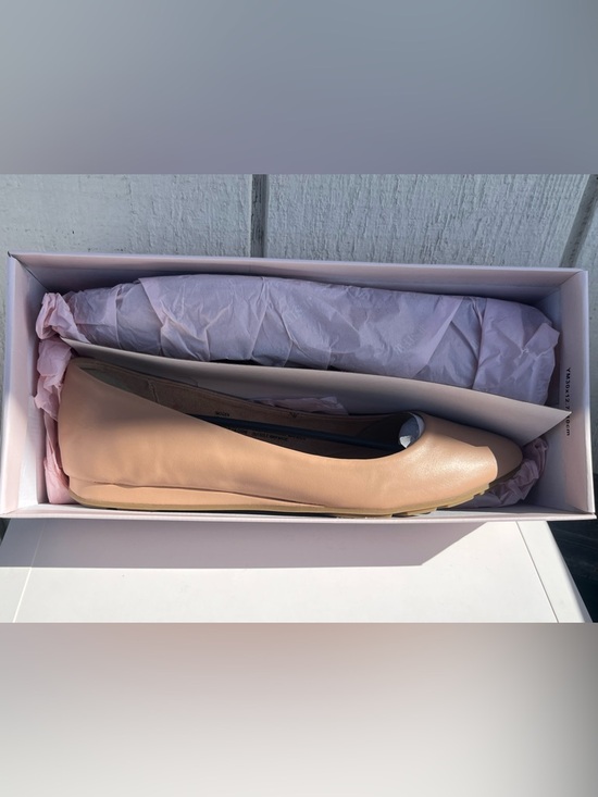 Shoes - Women's Nude Leather Ballet Flats